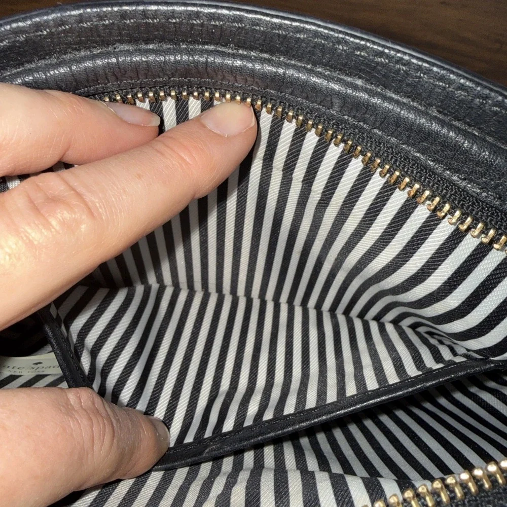Kate‎ Spade New York Black Beige Pebbled Leather Bow Crossbody Bag PXRU5070